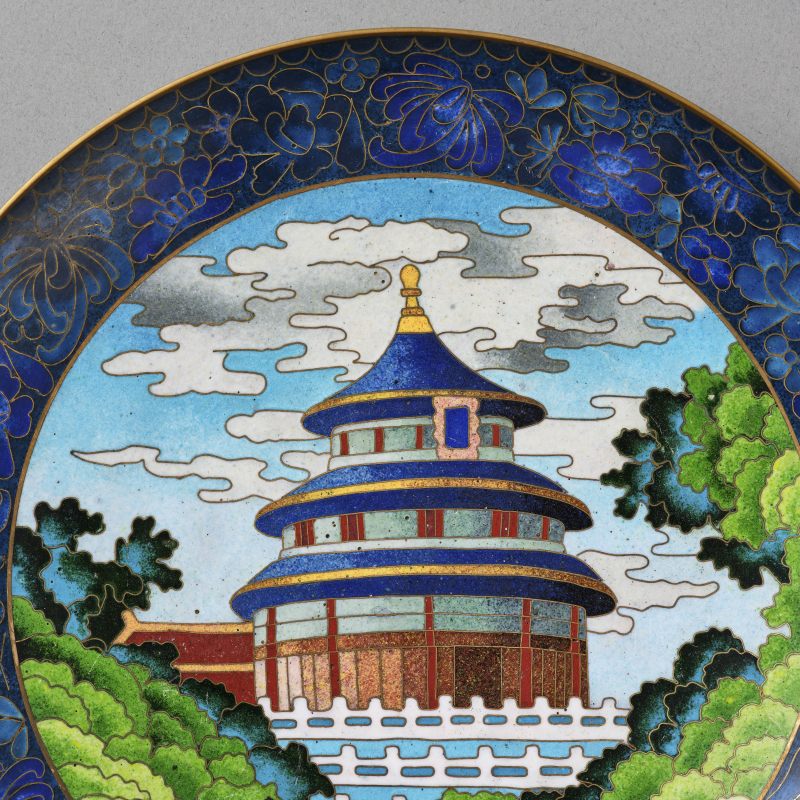 20世纪70年代 铜胎掐丝珐琅天坛图盘 - 图3