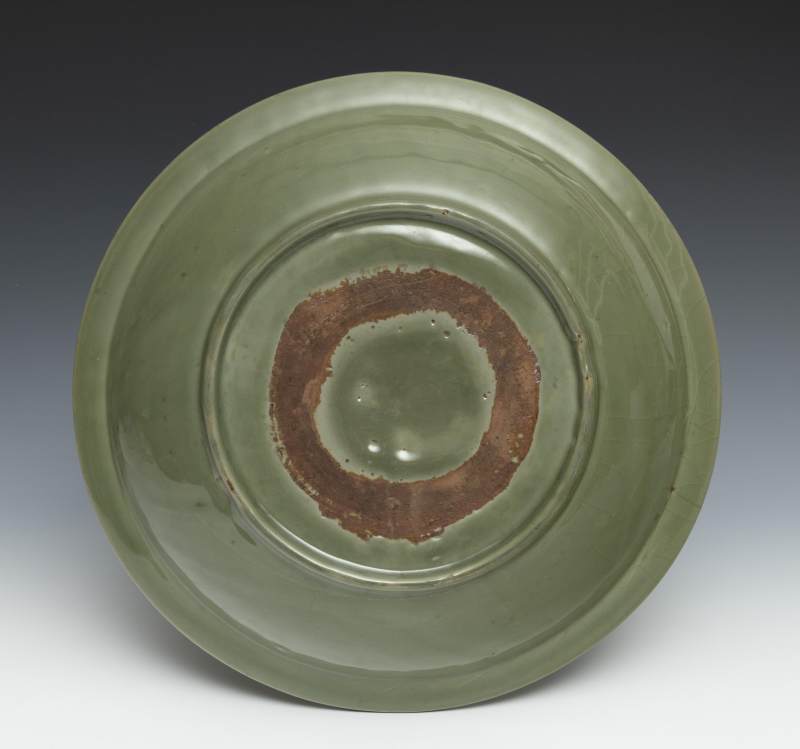 A large Longquan celadon charger - 图3