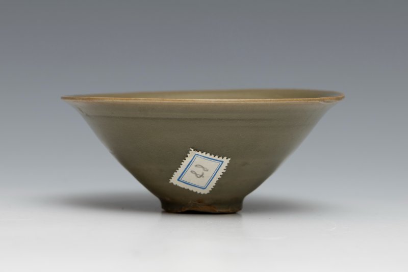 A Longquan celadon conical bowl - 图3