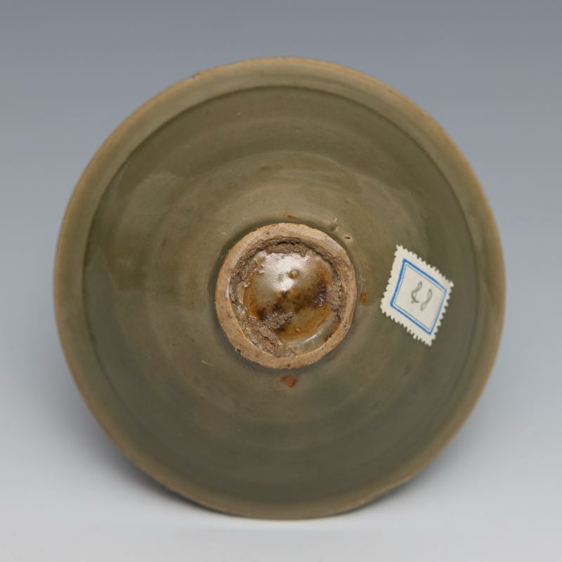 A Longquan celadon conical bowl - 图5