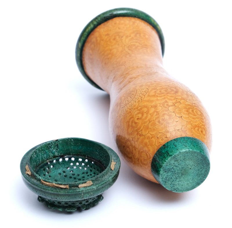 A gourd cricket box with an incised five-clawed dragon - 图6