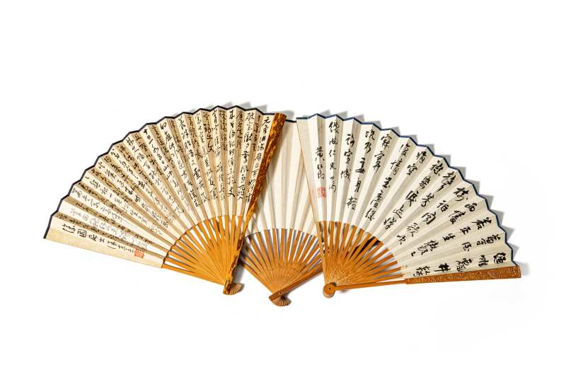Three hand-painted paper fans - 图2