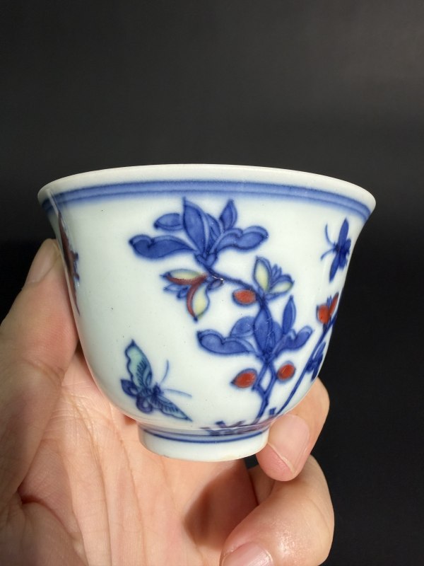 明末清初 斗彩“蝶恋花”纹仰钟式杯 - 图10