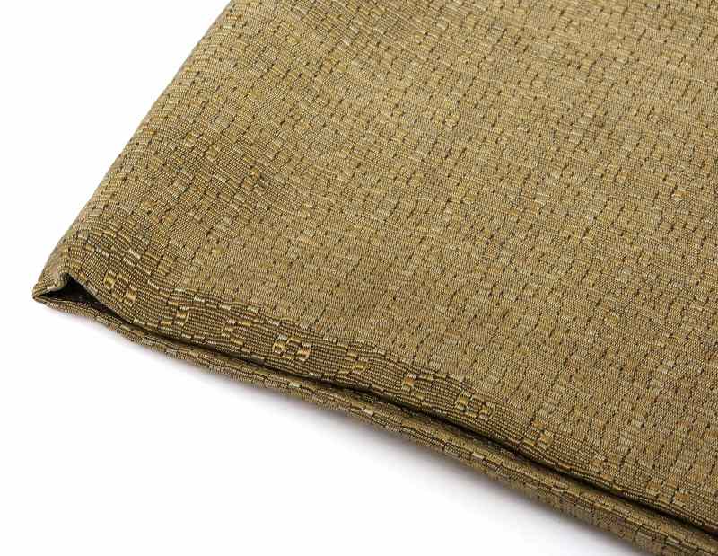 A collection of eight various silk textiles - 图24
