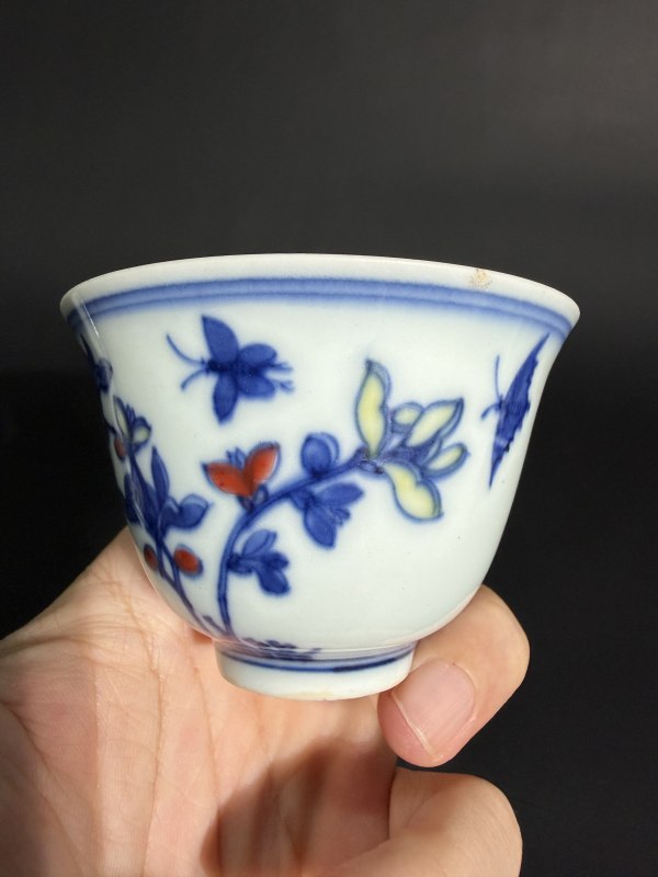 明末清初 斗彩“蝶恋花”纹仰钟式杯 - 图11