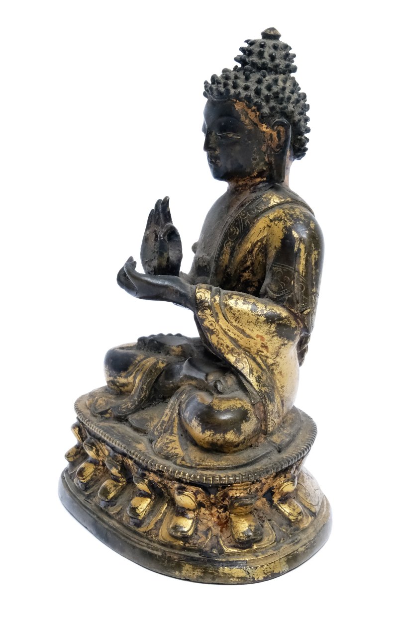 A gilt-bronze figure of Buddha Shakyamuni - 图2