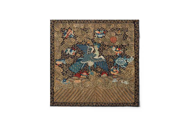 A pair of silk kesi ‘peacock’ rank badges - 图3