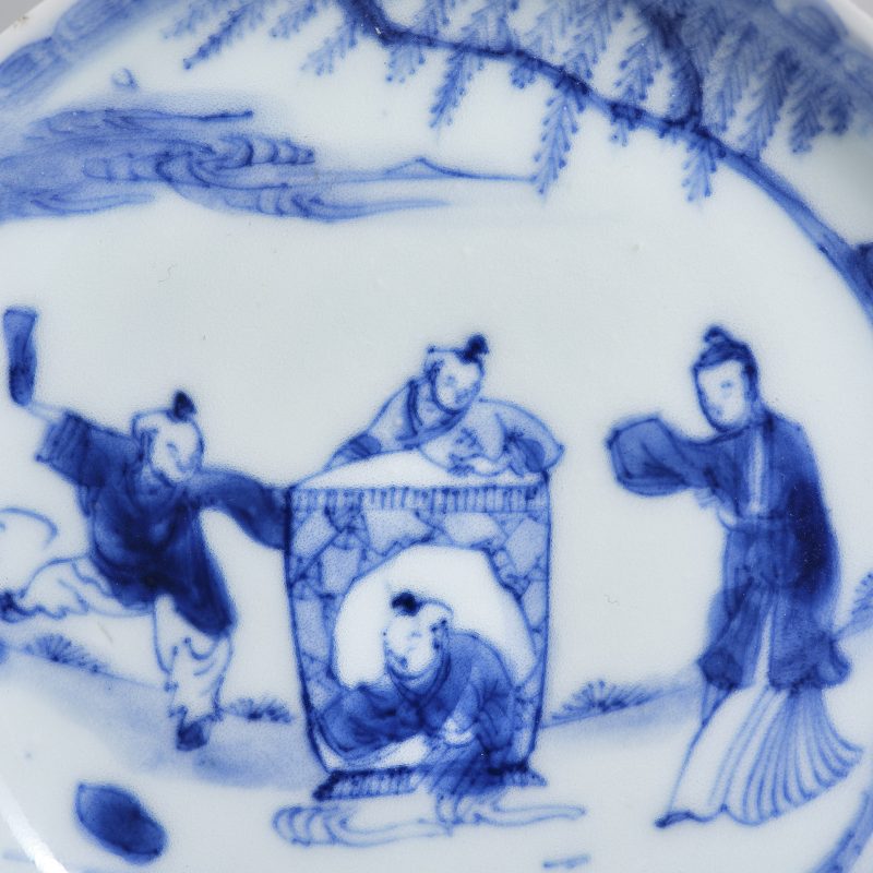 清雍正 青花司马光砸缸杯碟一组 - 图5