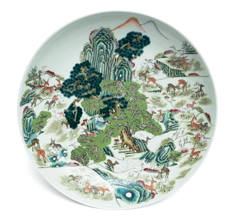 A large famille verte 'One Hundred Deer' charger
