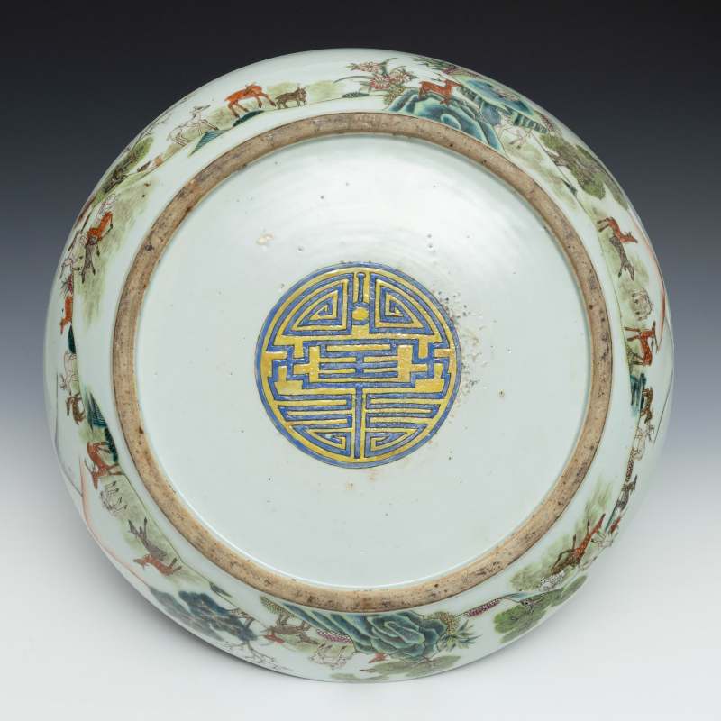 A large famille verte 'One Hundred Deer' charger - 图3