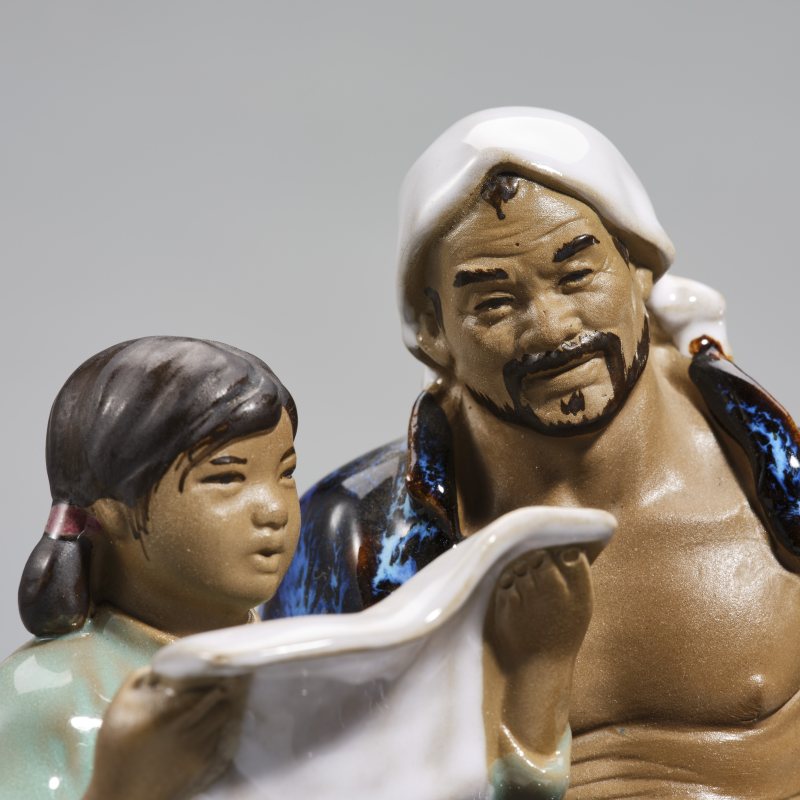 20世纪60年代 石湾窑读书图瓷塑 - 图7
