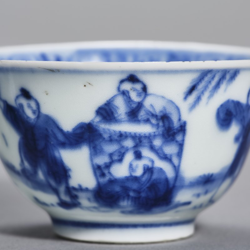 清雍正 青花司马光砸缸杯碟一组 - 图6