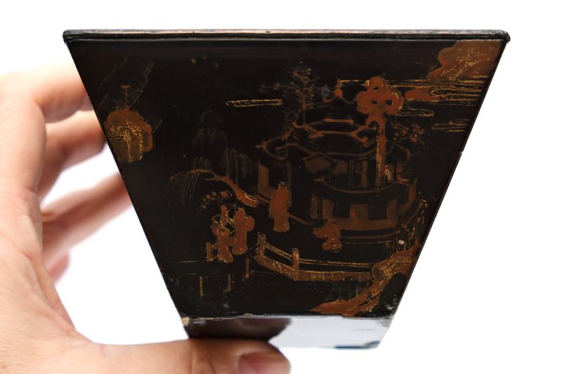 A Scholar's desk tray, three lacquerware bowls and a box with inlaid stone cover - 图18