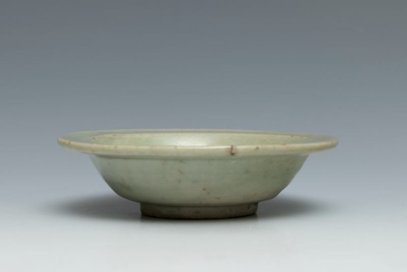 A small Longquan celadon 'twin-fish' dish - 图4