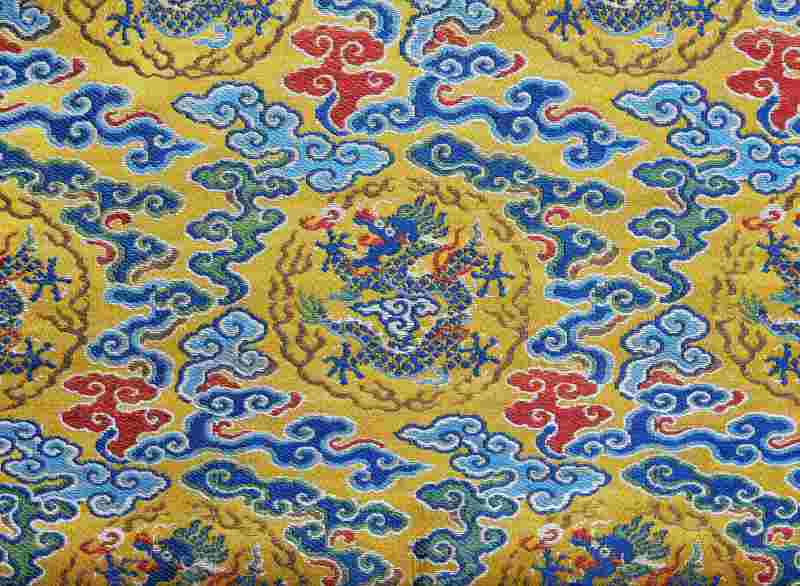 A pair of yellow-ground silk bolt yardages - 图3