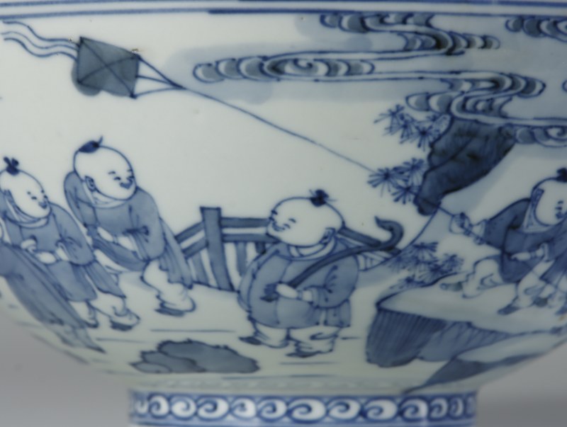 清初 青花婴戏图碗 - 图6