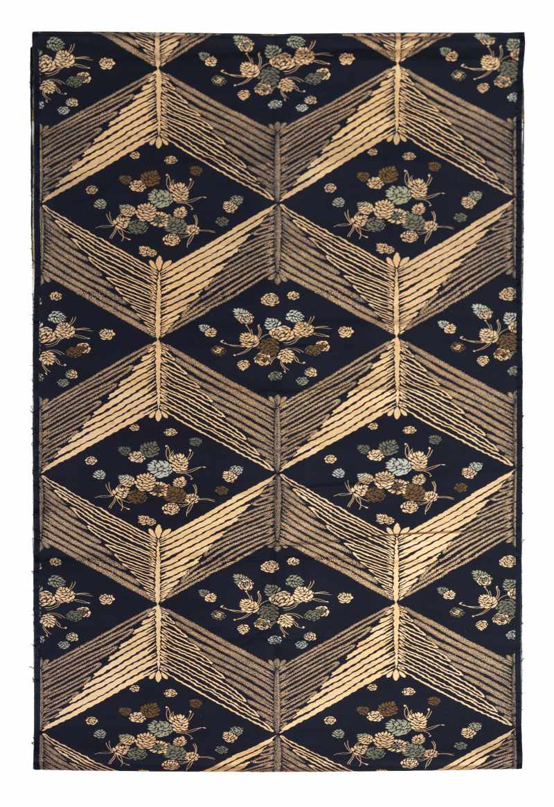 Three silk fabric bolts - 图3
