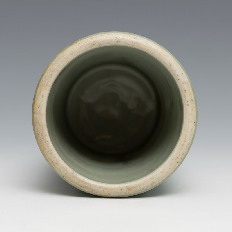 A Longquan celadon beaker vase - 图5
