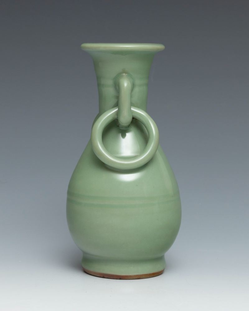 A Longquan celadon pear-shaped vase - 图4