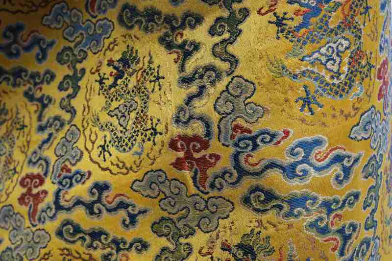 A pair of yellow-ground silk bolt yardages - 图4