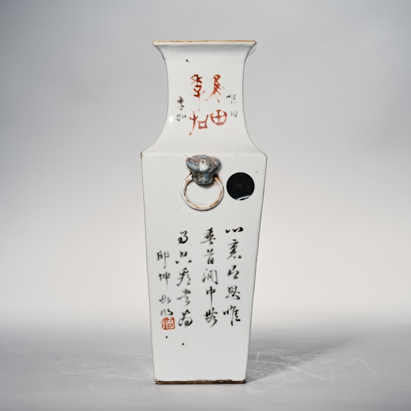清晚期-民国 浅降彩侍女图四方瓶 - 图5
