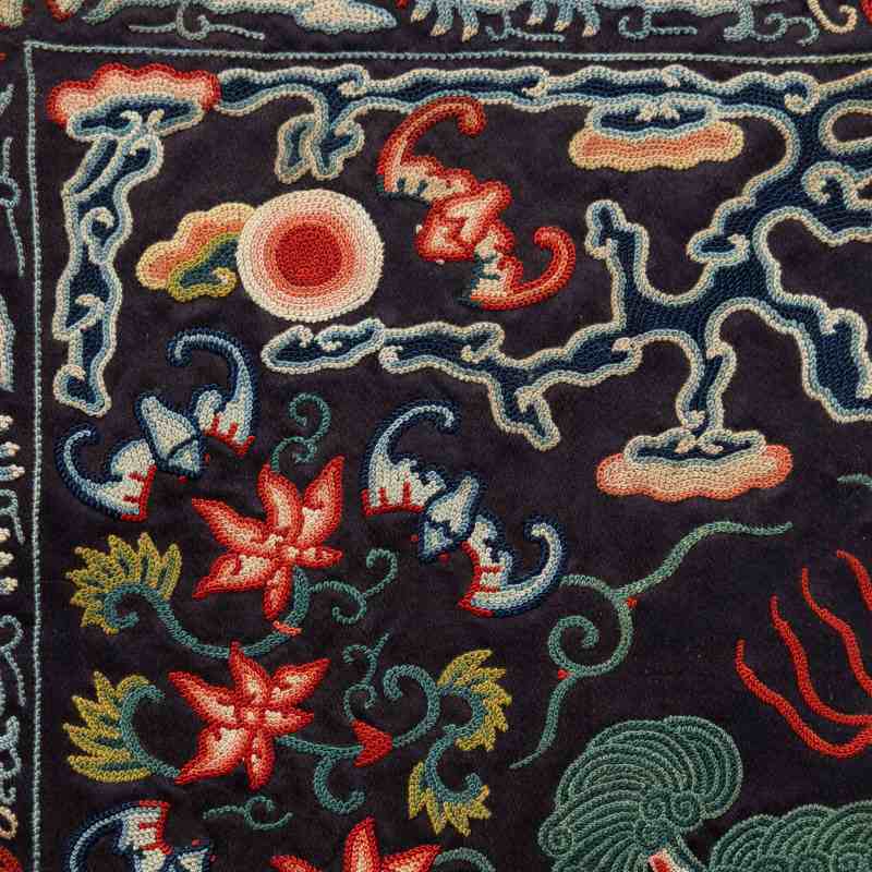 A pair of embroidered silk ‘lion’ rank badges - 图7