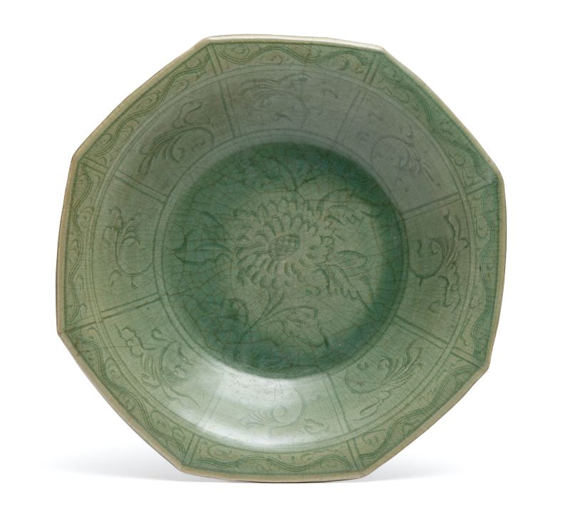 A Longquan celadon incised dish
