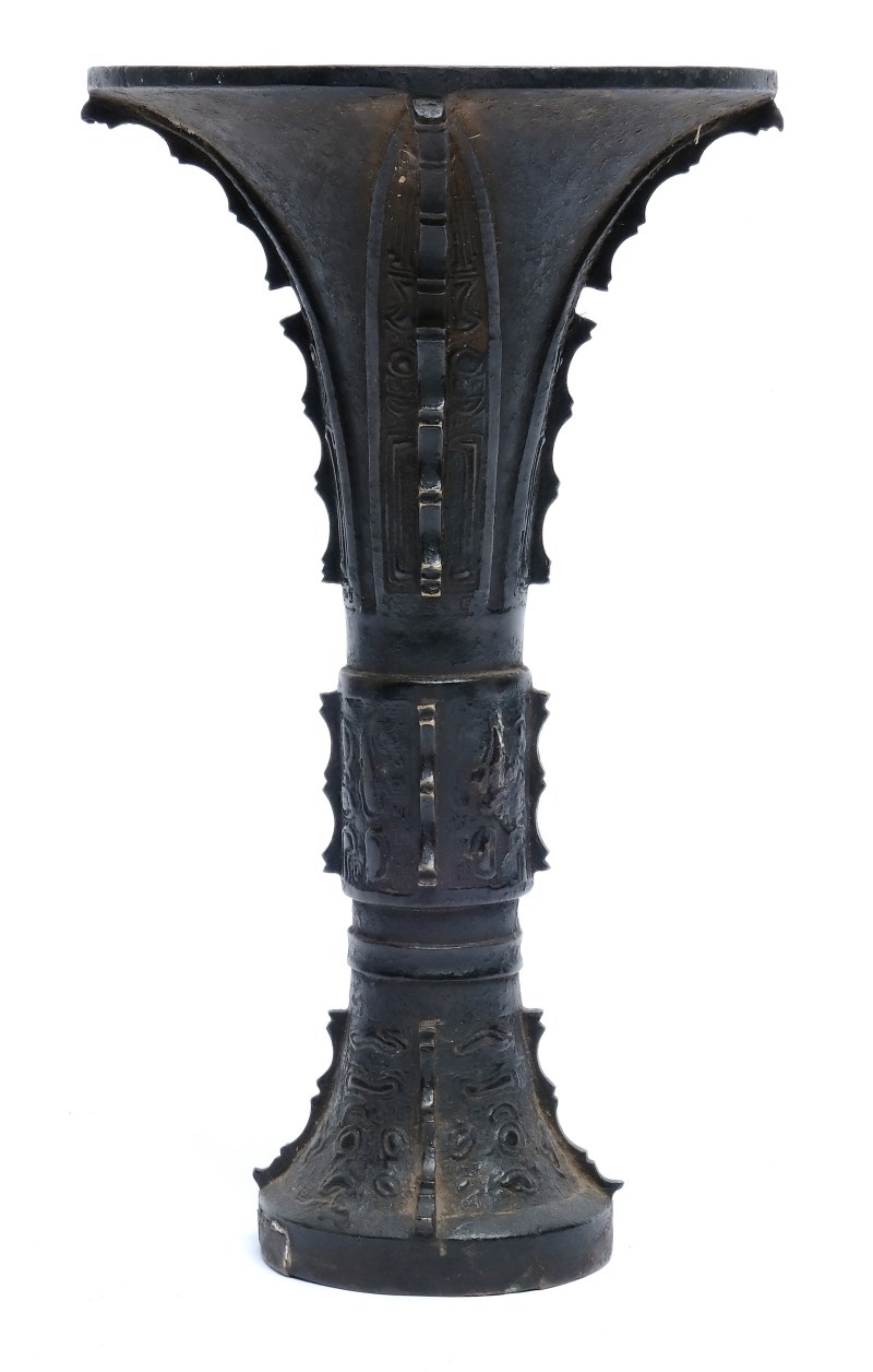 A Ming bronze vase, Gu - 图5