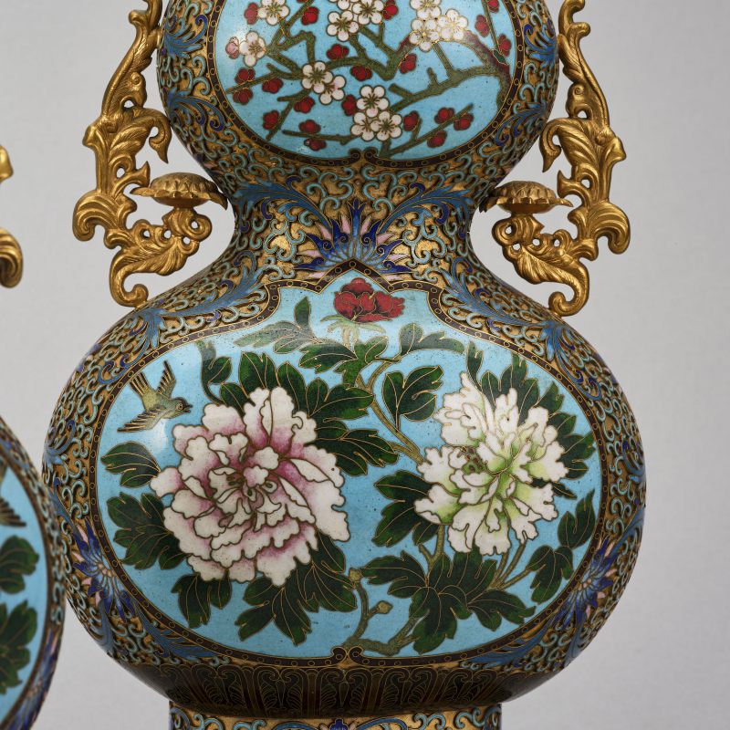 20世纪70年代 景泰蓝花卉葫芦瓶一对 - 图9