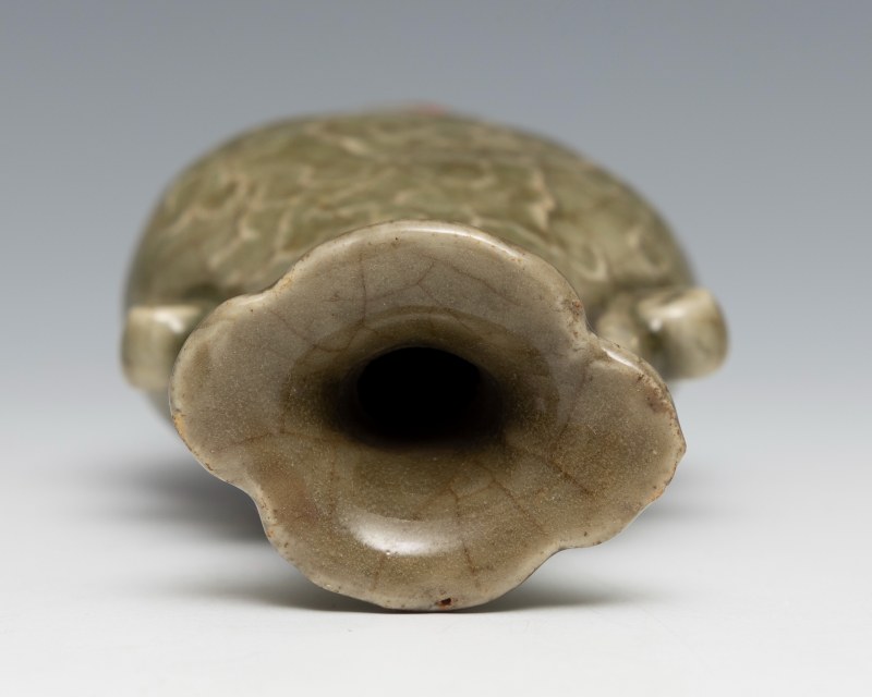 A small Longquan celadon vase - 图7