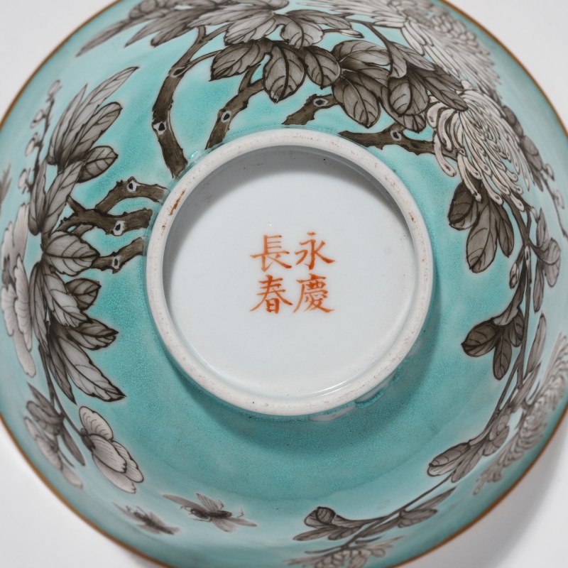 清晚期 粉彩松石绿地墨彩花卉纹杯 - 图6
