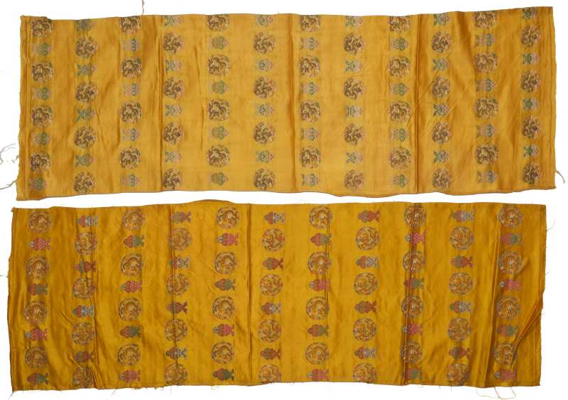Six yellow-ground silk brocade panels - 图9