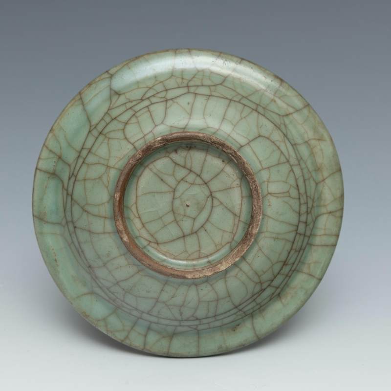 A small Longquan celadon dish - 图3