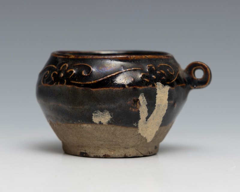 A group of eight Cizhou glazed pottery miniature vessels - 图8