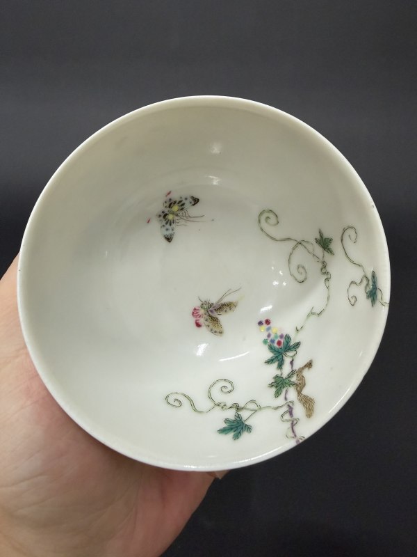 清中期 粉彩过枝松鼠葡萄纹茶圆 - 图7