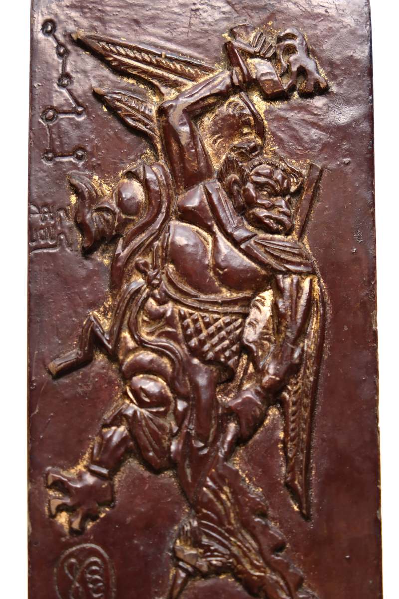 A lacquered and parcel-gilt wooden Taoist token - 图4