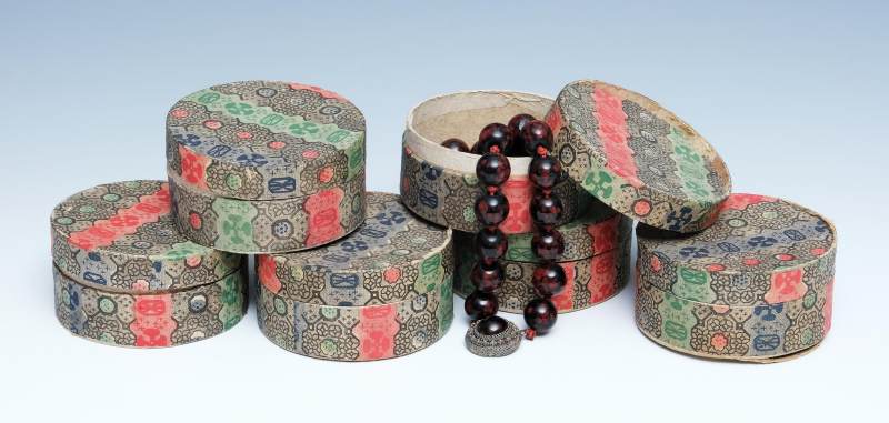 Six beaded glass necklaces - 图9