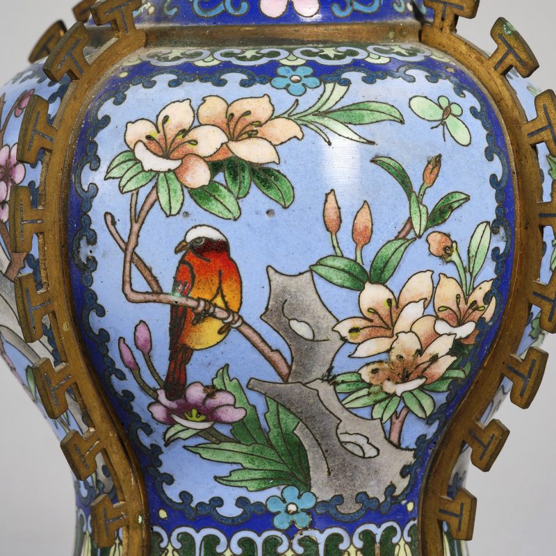 20世纪60年代 景泰蓝花鸟瓶一对 - 图9