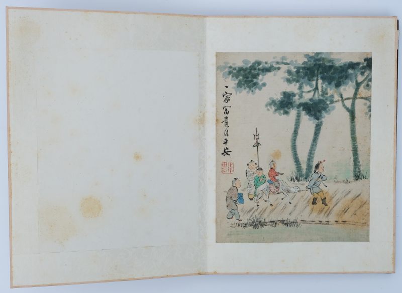 An album with paintings of playing boys titled: 'A playful painting by Mr. Xu Tianchi (Xu Wei) of the Ming dynasty, for an elder brother/peer' - 图16