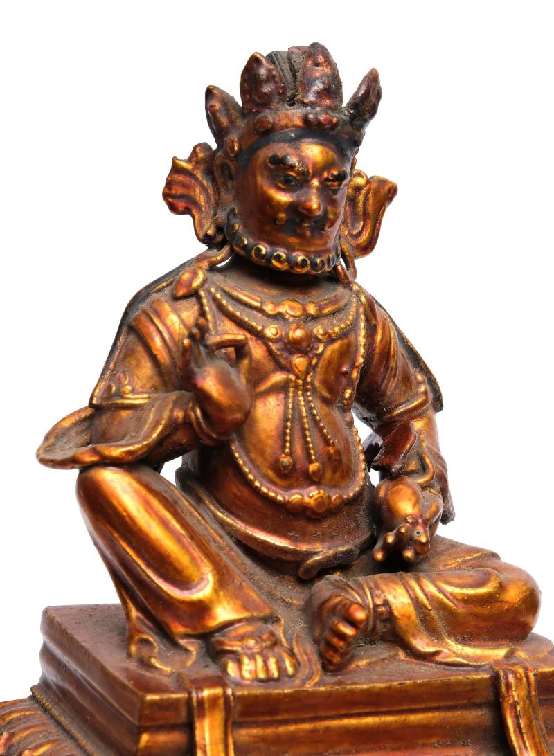 A pair of gilt-lacquered wooden figures of Jambhala - 图7