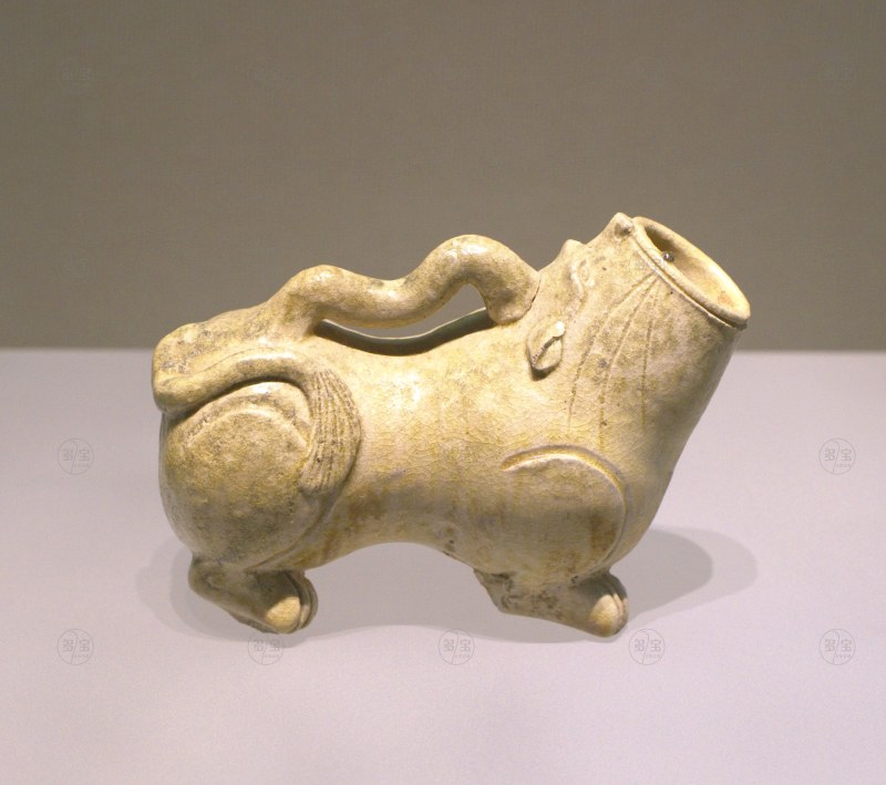 北朝 青釉虎子