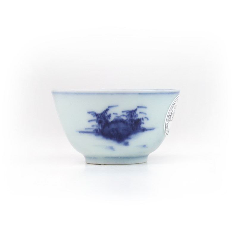 清乾隆 “南京号”青花山水楼阁小杯一对 - 图6