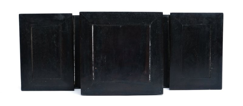 A mother-of-pearl inlaid three-tiered wooden display stand - 图6
