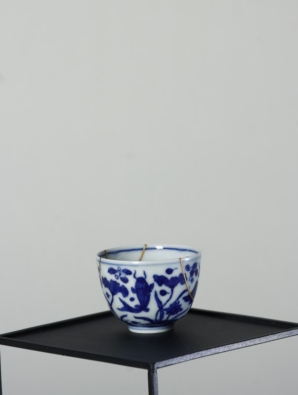 明嘉靖 青花鱼藻纹小杯 - 图6
