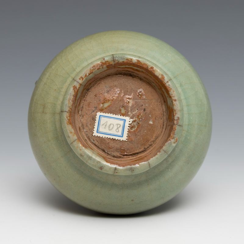 A Longquan celadon vase - 图4