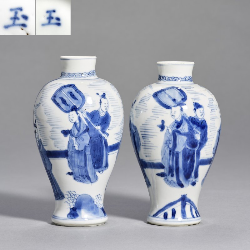 清康熙 青花人物梅瓶一对 - 图1