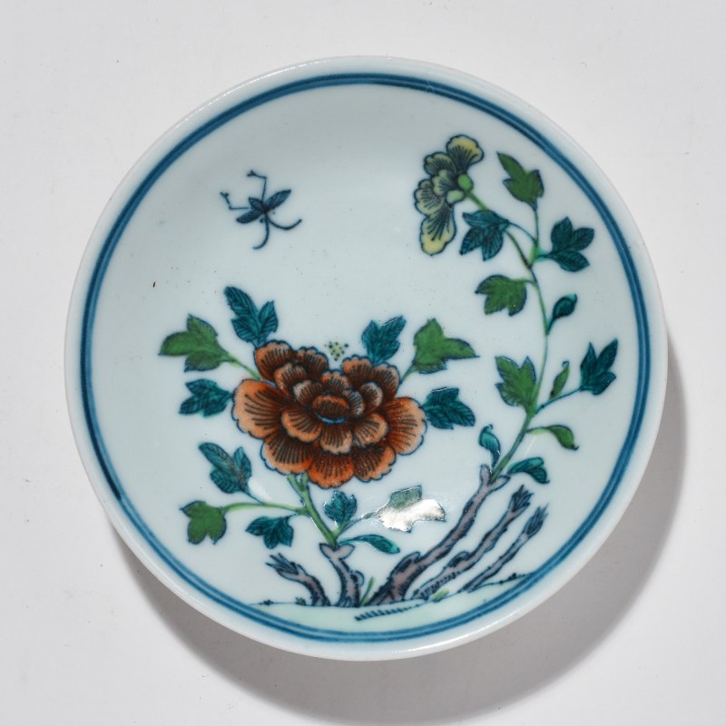 清中期 斗彩花卉纹盘