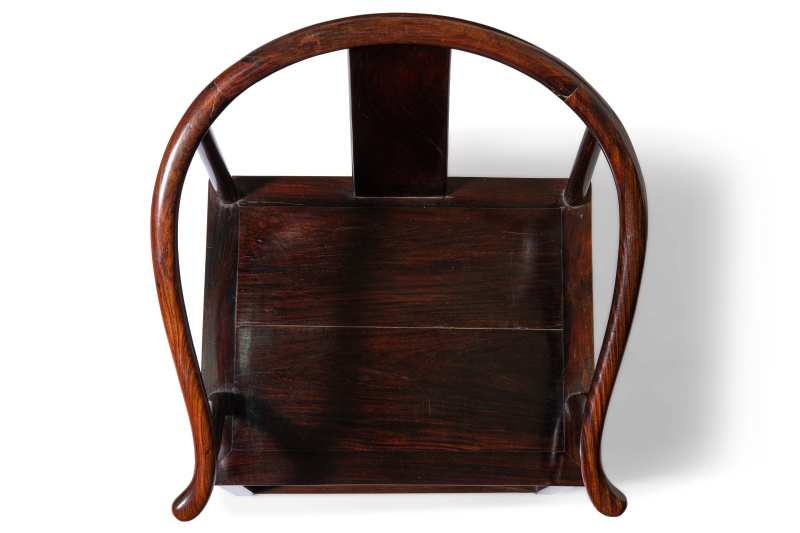 A hongmu horseshoe-back armchair, Quanyi - 图9