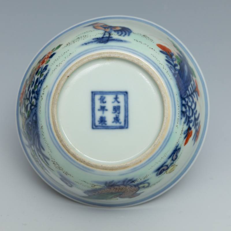 A Ming-style doucai 'chicken' cup, Chenghua mark but of later period - 图7