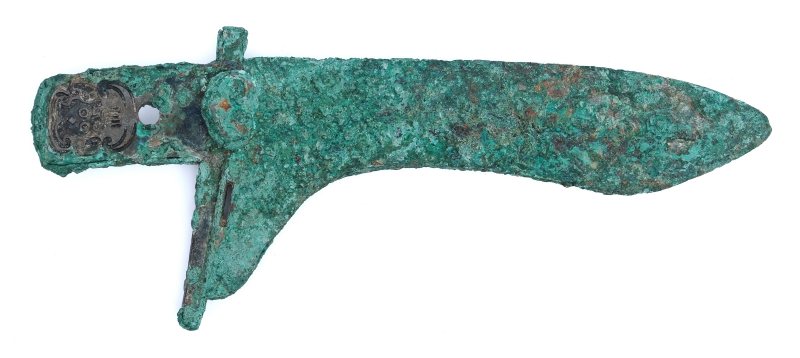 An archaic bronze dagger-axe, Ge - 图2